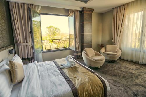 Удобства, Amazona Hotel in Приштина