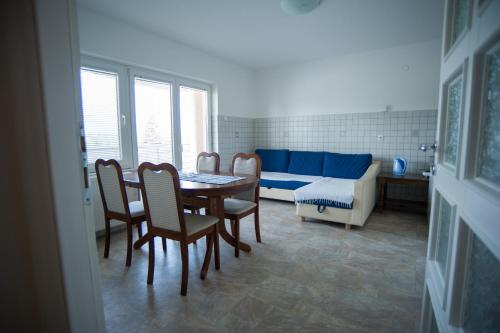 Hostel Larisa - image 12
