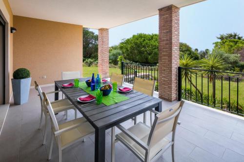 ทัศนียภาพ, Vale de Milho Village in วาเล เด เซนเตียเนส