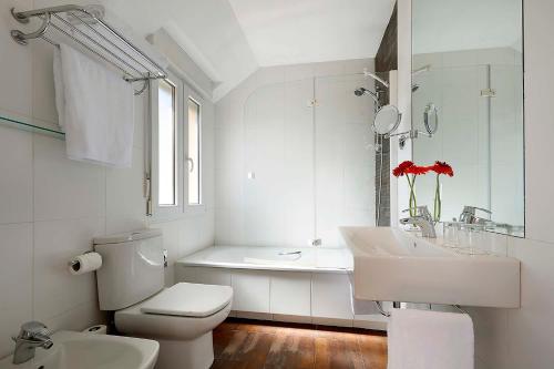 Exe Victoria Palace - image 11