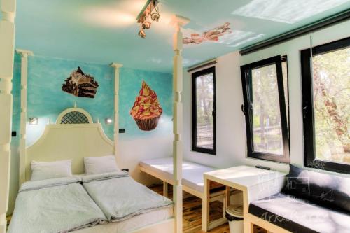 ArkaBarka Floating Hostel - image 4