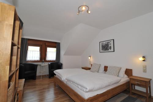 1 queen bed