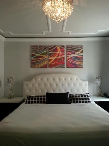 Hollywood VIP Hotel - main image