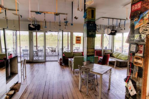 ArkaBarka Floating Hostel - main image