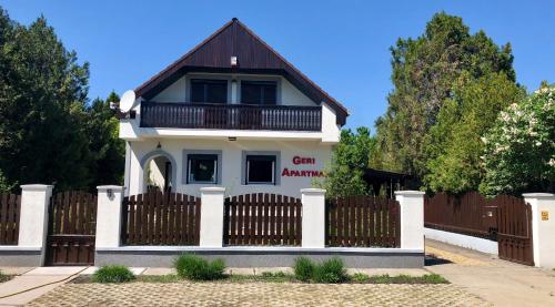 B&B Mezőkövesd - Geri Apartman - Bed and Breakfast Mezőkövesd