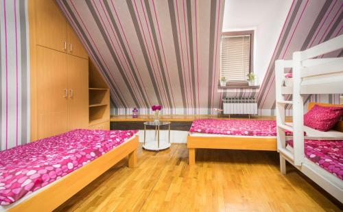 Hostel Centar - image 3