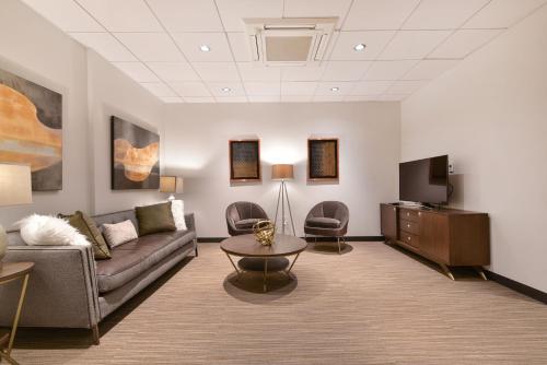 Global Luxury Suites Downtown Boston - image 2