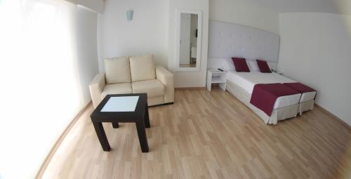 Hotel Albahia Alicante - main image