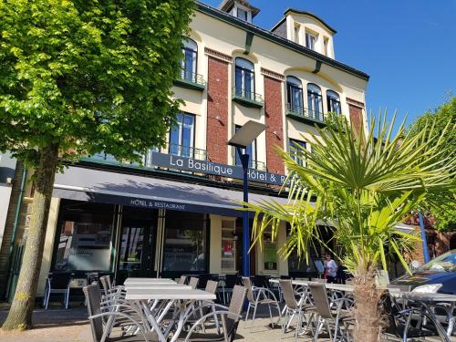 Logis Hotel & Restaurant de la Basilique - Hôtel - Albert