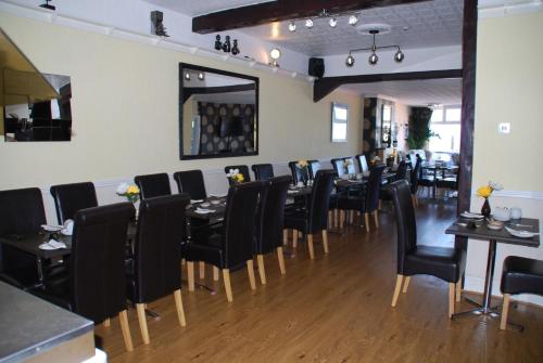 Brincliffe Hotel - image 11