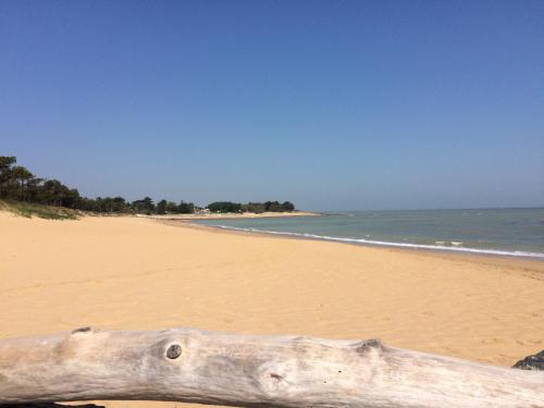 maison climatisée avec piscine gîte à louer L'Ile d'Oléron