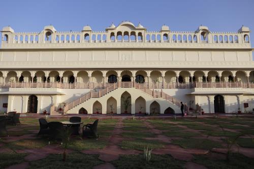 Laxmi Palace Heritage Hotel