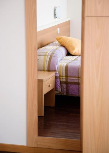 1 queen bed, 1 sofa bed