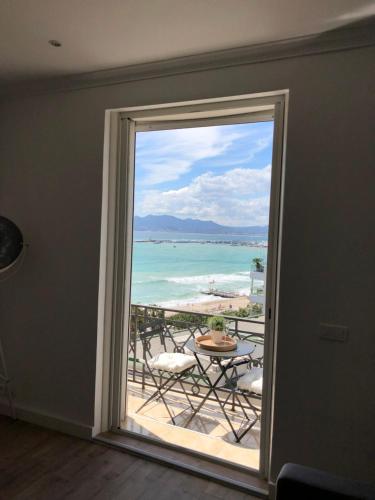Croisette Palais Miramar - sea view 4