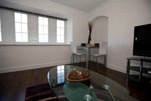 Aberdeen Serviced Apartments - The Lodge - image 5