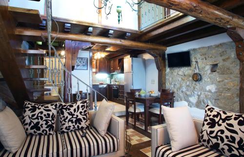 Kremeas House in Svoronata