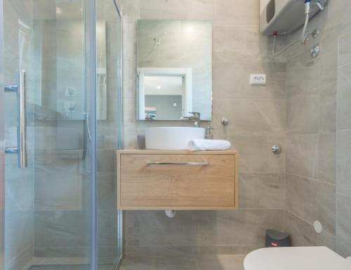 Rooms Sea & Sun with private parking 4