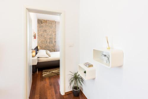 Fairy Of The Seas Apartments, Split (photo 6)