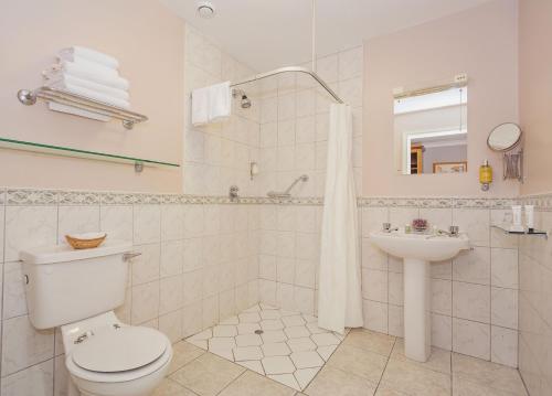 Abbey Lodge - image 3