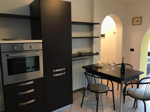  Beautiful lake view apartment in Gravedona - Larihome A01 in Gravedona