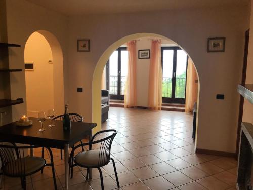  Beautiful lake view apartment in Gravedona - Larihome A01 in Gravedona