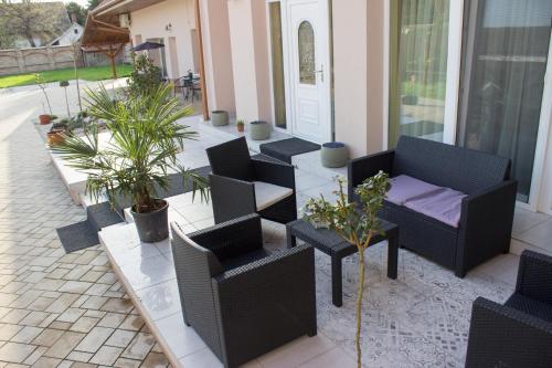 . Makotel Apartmanház