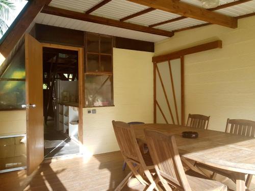 Létesítmények, Pension Les 3 Cascades in Faaroa Öböl