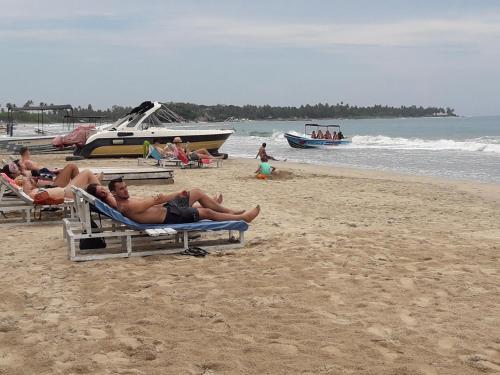 Surf reef beach Trincomalee