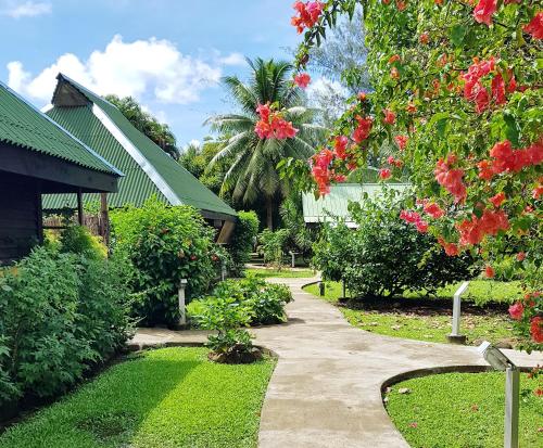 ガーデン, ペンション レ 3 カスケード (Pension Les 3 Cascades) in ライアテア