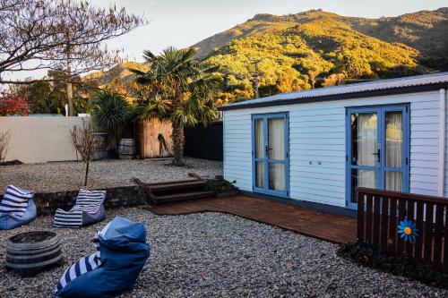 Kert, Blue Moon Lodge in Havelock