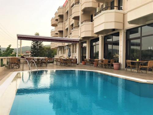 Lord Hotel - image 9