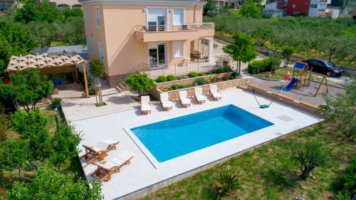 Luxury Villa Castrum – khách sạn tại Kastel Sucurac