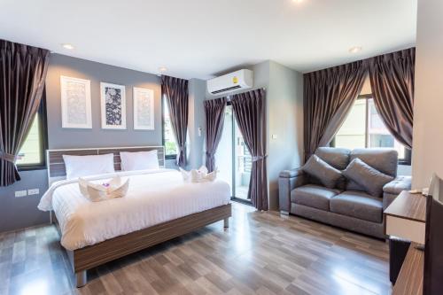 Grand Inter Hotel in Samut Sakhon