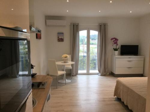 Windward in Saint-Tropez