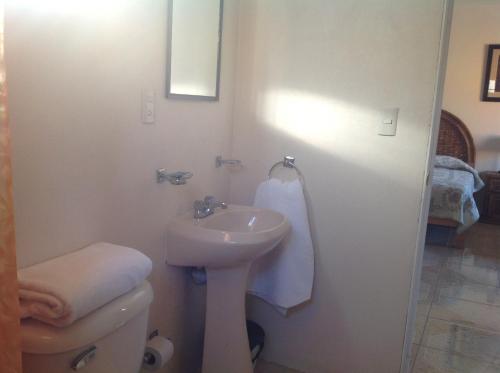 Double Room with Two Double Beds image 4