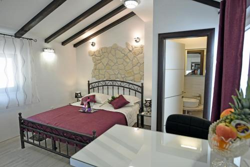 Kuzma Rooms and Apartments, Сплит
