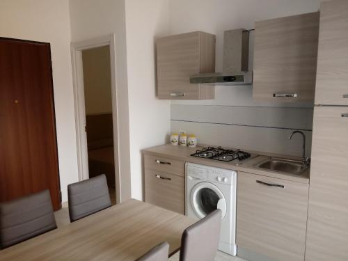 kuchyně, Appartamento Su Survaju in Irgoli
