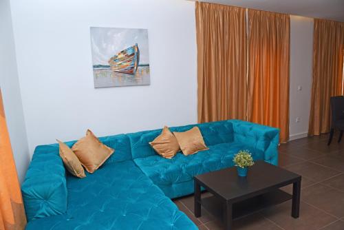 Besker Apartment - image 11