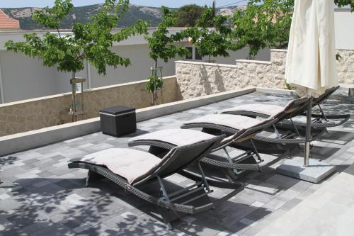 Beautiful holiday home by Adriatic sea