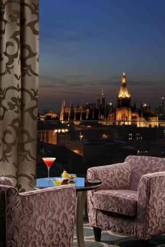 Executive Suite with Duomo View