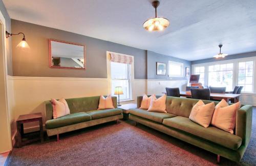 Hotel Charlotte - image 7