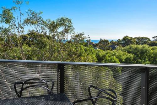 Anchorage Apartments Hampton Anchorage Apartments Hampton is conveniently located in the popular Brighton area. The property offers guests a range of services and amenities designed to provide comfort and convenience. Service-min