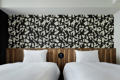 Superior Twin Room - Non-Smoking image 6