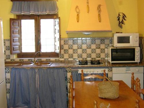 Kitchen, Casa Rural La Noria in Lorca