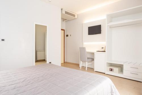 Hotel University - image 2