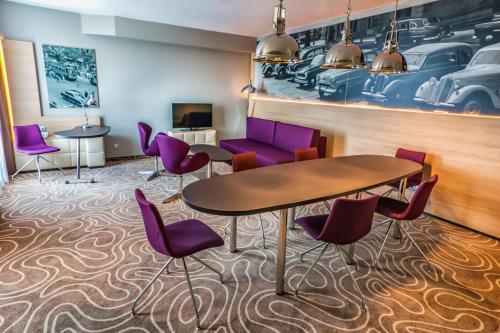141585225 Holiday Inn Budapest-Budaörs by IHG