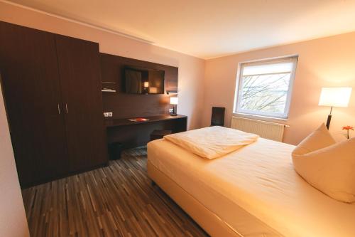 PLAZA Hotel Bruchsal - image 4