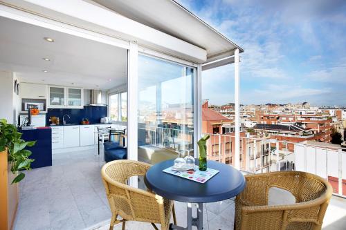 Apartamentos Calvet 2