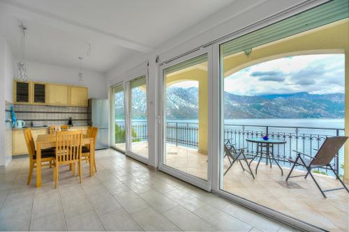 Kilátás, Villa KOSTA in Kostanjica