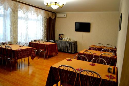 Hotel Rus - main image